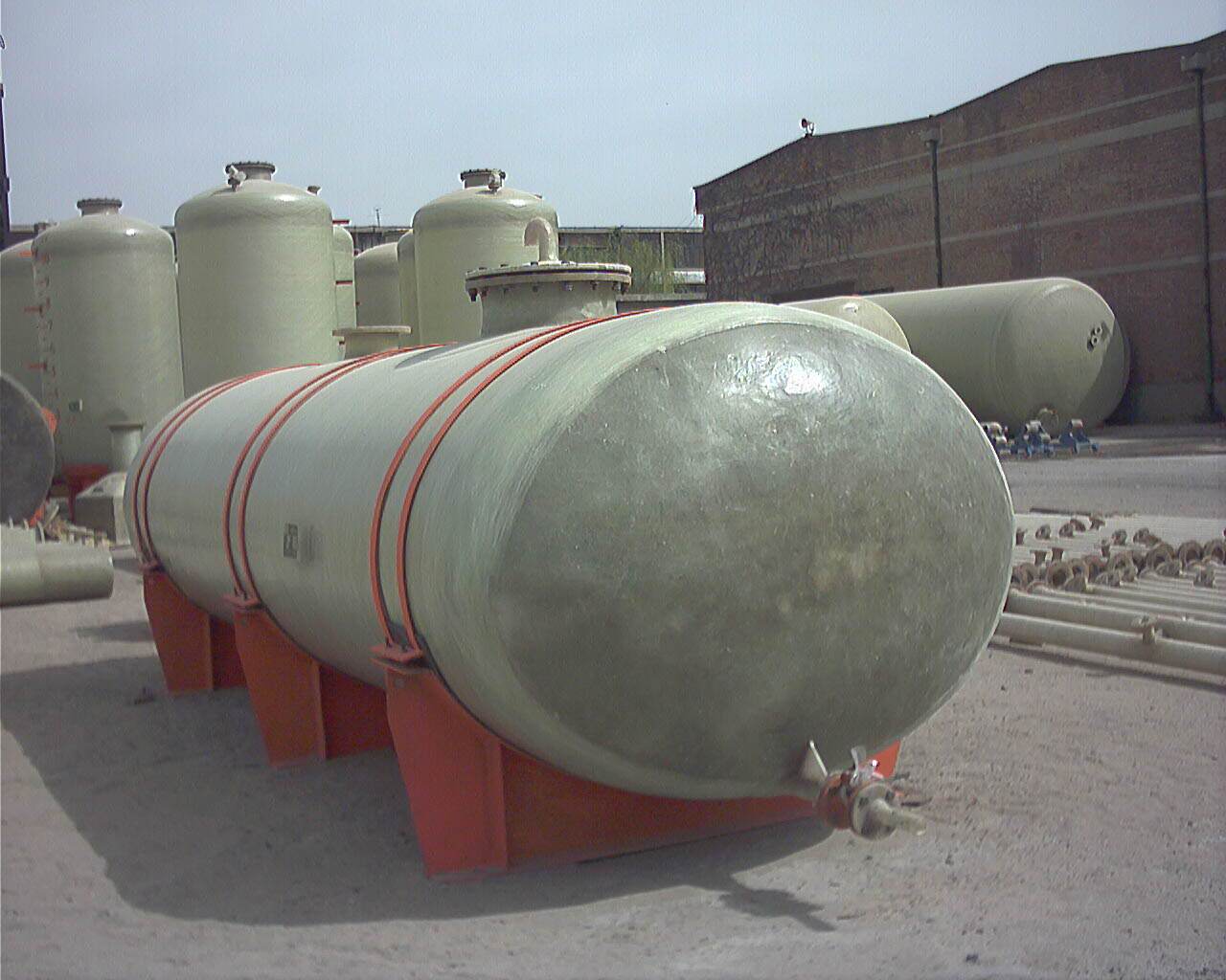 玻璃鋼運(yùn)輸罐 玻璃鋼儲(chǔ)存罐
